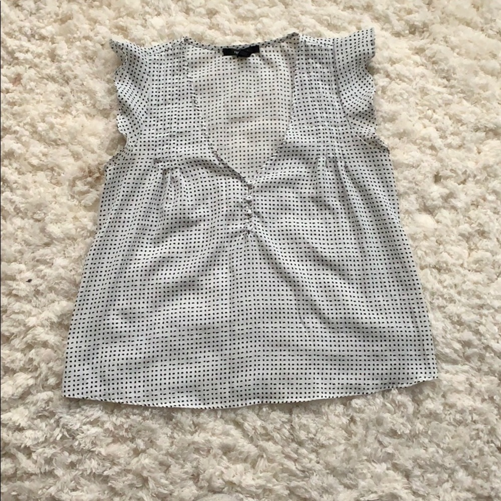 White ruffle tank top